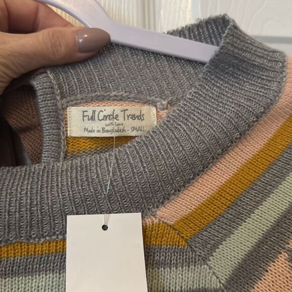 Full Circle Cropped Striped Sweater W/ Tie Back Neck NWT Size Small - Picture 3 of 4